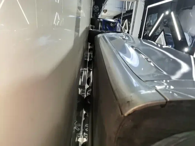 Tesla Model 3 — Фото автомобиля 20