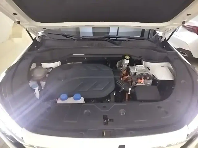 Changan Oshan Z6 EV — Фото автомобиля 19