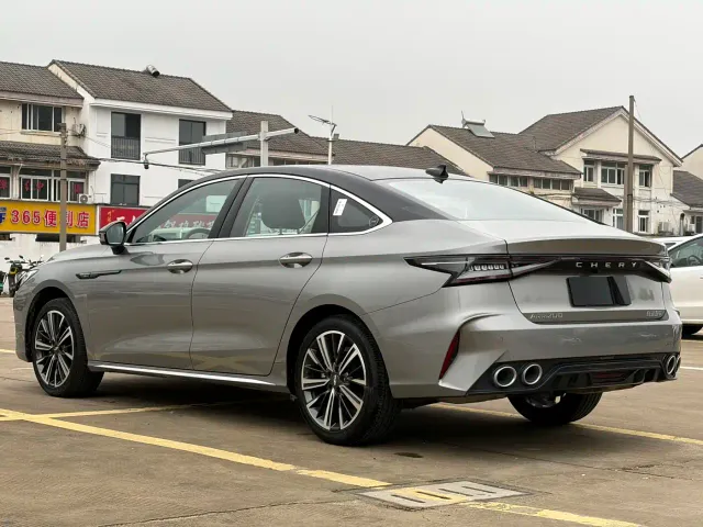 Chery Arrizo 8 — Фото автомобиля 6