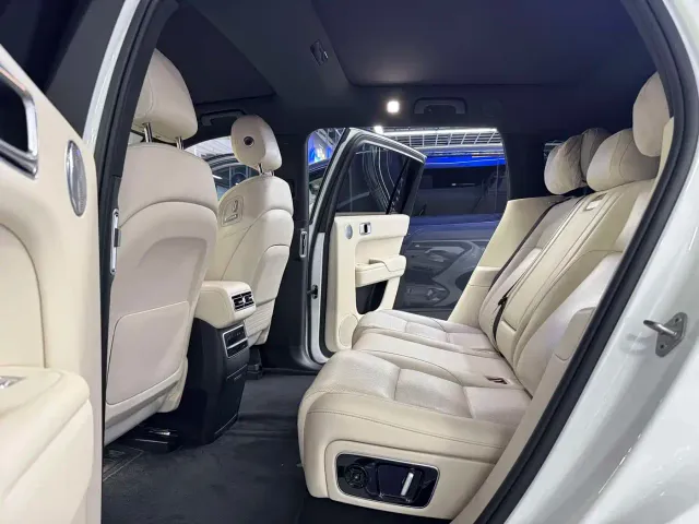 Li Auto L7 — Фото автомобиля 9