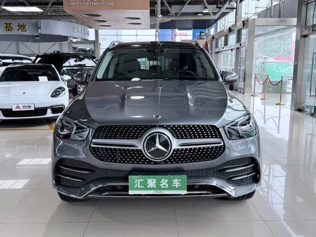 Mercedes-Benz GLE-Class — Фото автомобиля 2