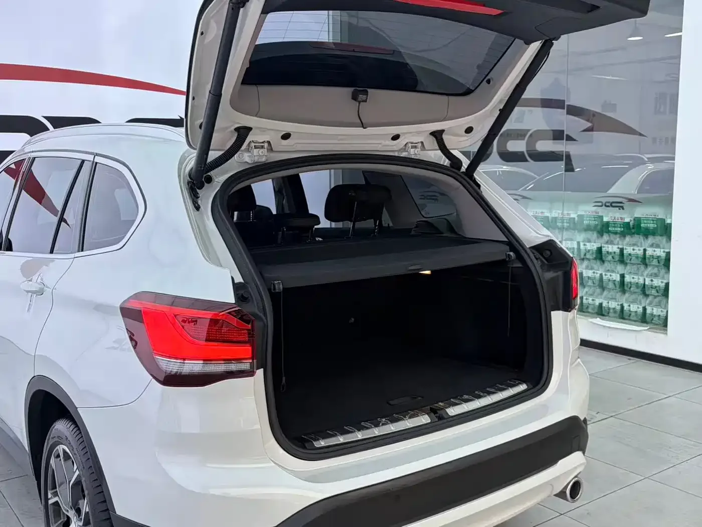 BMW BMW X1 2022 sDrive25Li Leading — Фото автомобиля 22