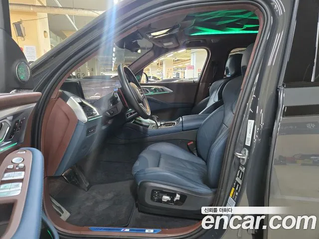 BMW XM — Фото автомобиля 17