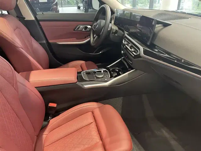 BMW i3 — Фото автомобиля 11