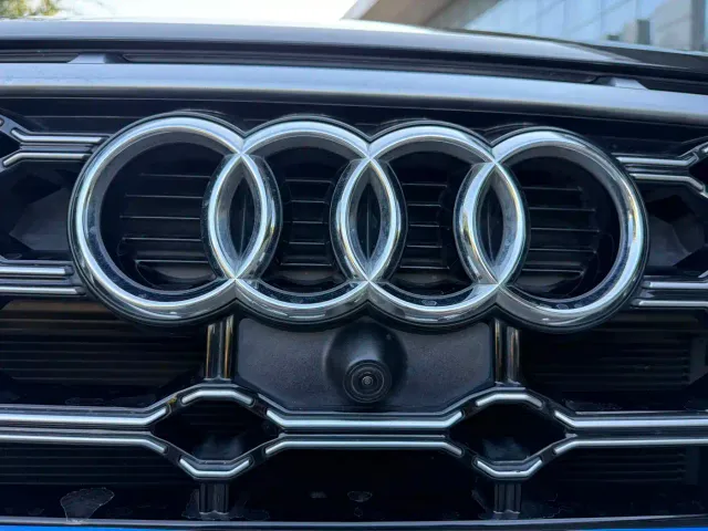 Audi Q2L — Фото автомобиля 14