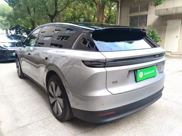 Li Auto i6 — Фото автомобиля 4