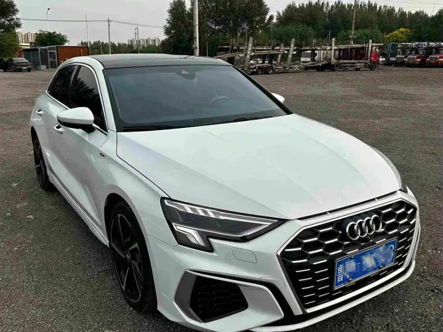 Audi Audi A3 2022 Sportback 35 TFSI Style Sport — Фото автомобиля 3