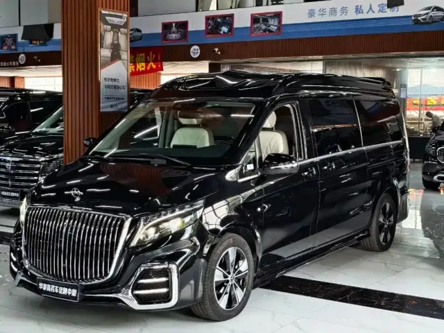 Фотография автомобиля — Mercedes-Benz V-Class