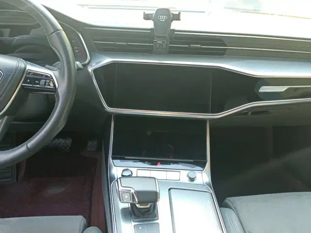 Audi A6L — Фото автомобиля 13
