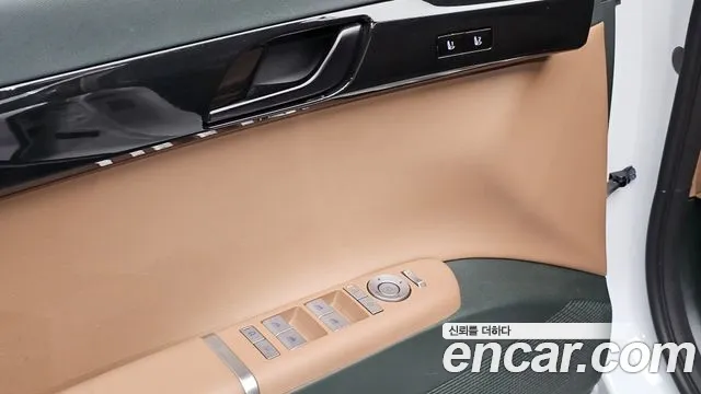 Hyundai Grandeur GN7 — Фото автомобиля 27