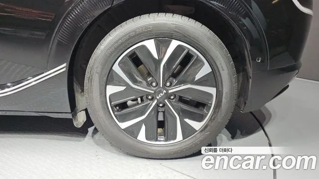 Kia EV6 — Фото автомобиля 3