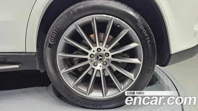 Mercedes-Benz GLE-Class — Фото автомобиля 15