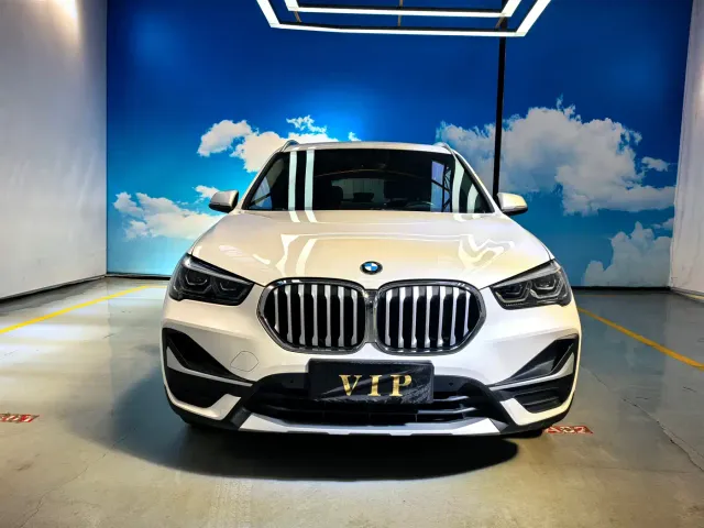 BMW X1 — Фото автомобиля 2