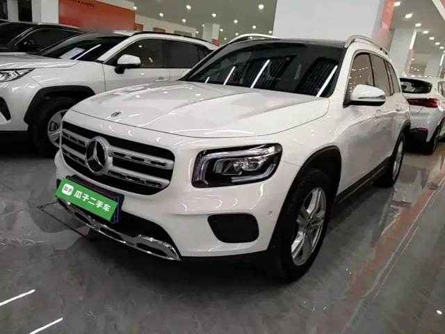 Фотография автомобиля — Mercedes-Benz GLB-Class
