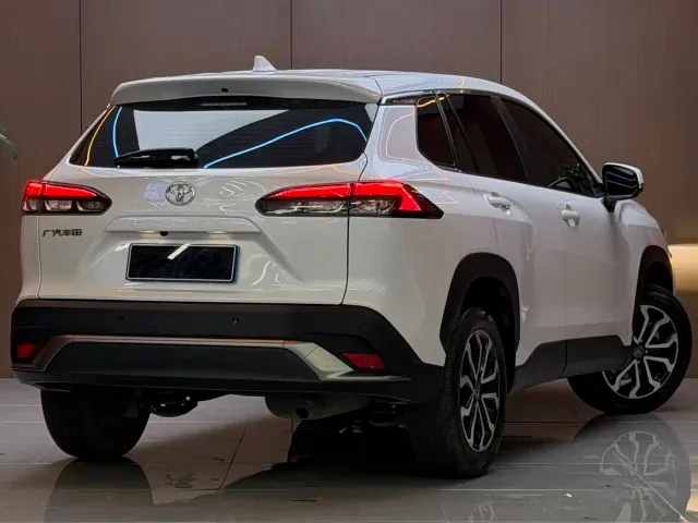 Toyota Frontlander — Фото автомобиля 14