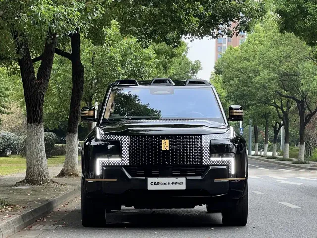 BYD U8L — Фото автомобиля 2