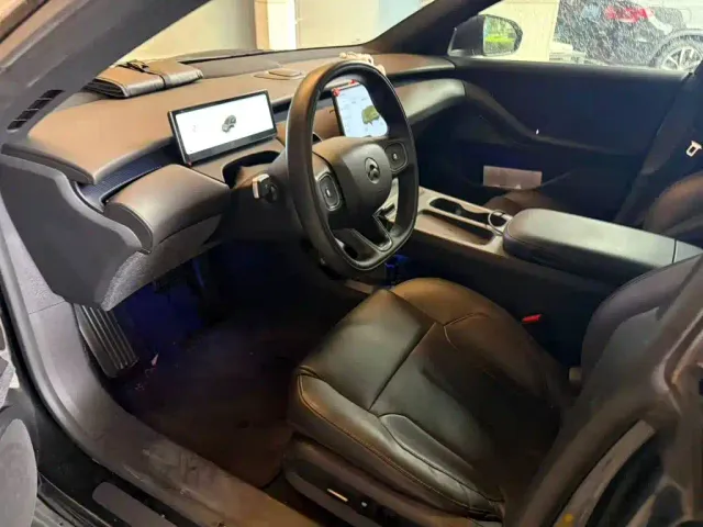Nio ET5 Touring — Фото автомобиля 3