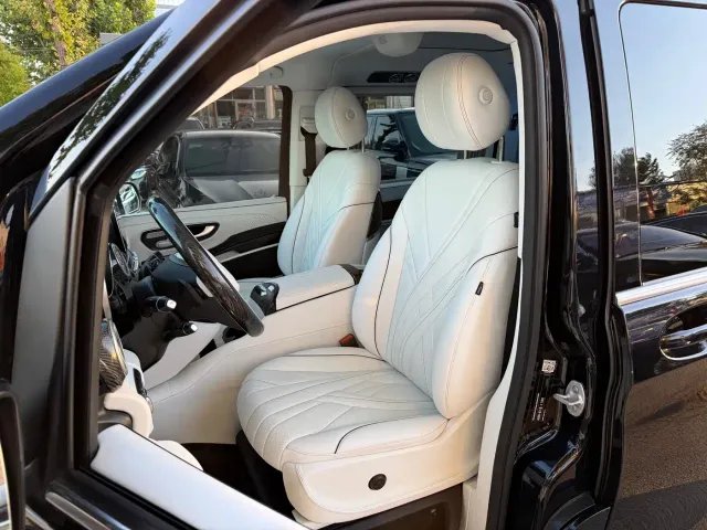 Mercedes-Benz V-Class — Фото автомобиля 10