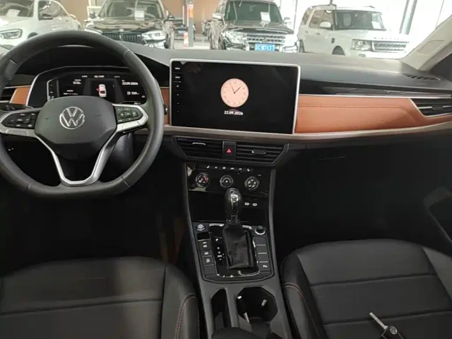 Volkswagen Bora — Фото автомобиля 12