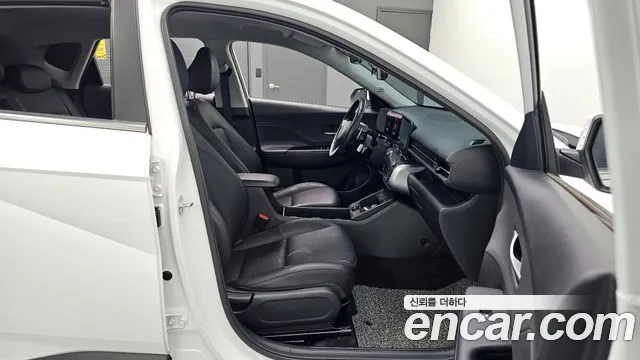 Hyundai Kona Kona (SX2) Бензин 1.6 турбо 2WD — Фото автомобиля 12