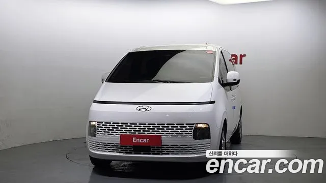 Hyundai Staria Staria L3.5 Инвалидная коляска Подъёмник/Slope — Фото автомобиля 3