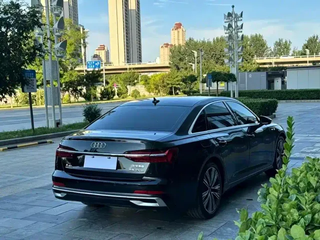 Audi A6L — Фото автомобиля 7