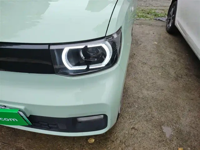 Wuling Hongguang Mini EV — Фото автомобиля 23