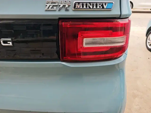 Wuling Hongguang Mini EV — Фото автомобиля 7