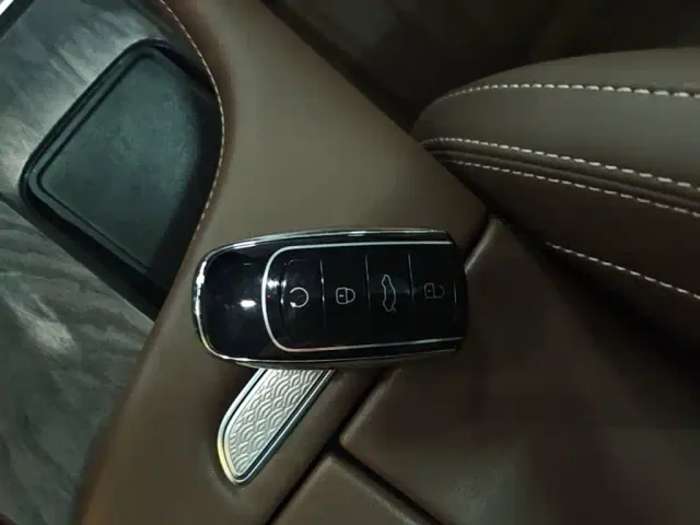 Chery Arrizo 8 — Фото автомобиля 8