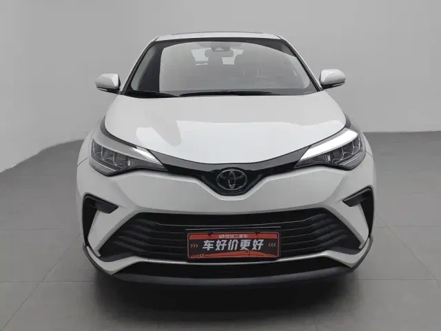 Toyota IZOA — Фото автомобиля 3