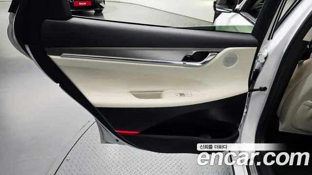 Hyundai Grandeur New — Фото автомобиля 14