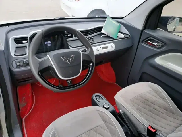 Wuling Hongguang Mini EV — Фото автомобиля 9