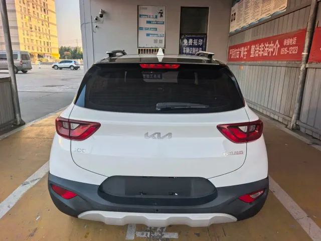 Kia KX1 — Фото автомобиля 4