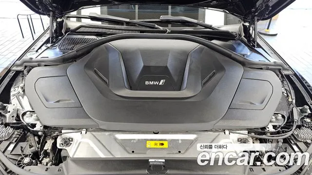 BMW i4 — Фото автомобиля 6
