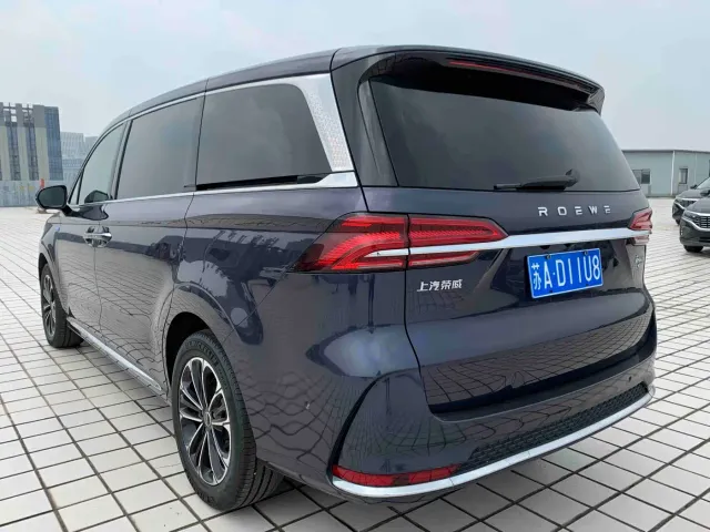 Roewe iMAX8 — Фото автомобиля 4