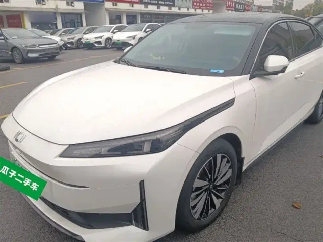 Фотография автомобиля — Changan Qiyuan A05