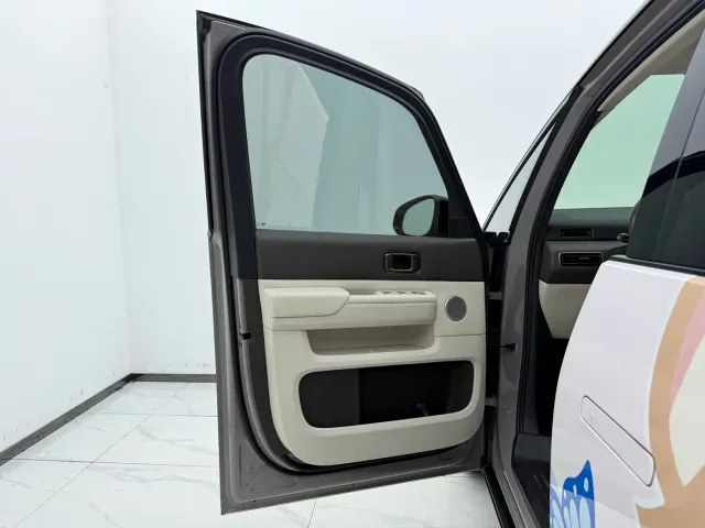 Li Auto Li Auto MEGA 2024 Ultra — Фото автомобиля 8