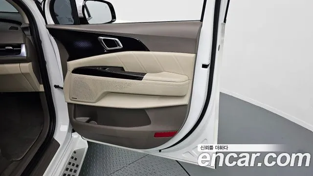 Kia Canival Carnival 4 поколение Дизель 7 мест Hi-Limousine — Фото автомобиля 22