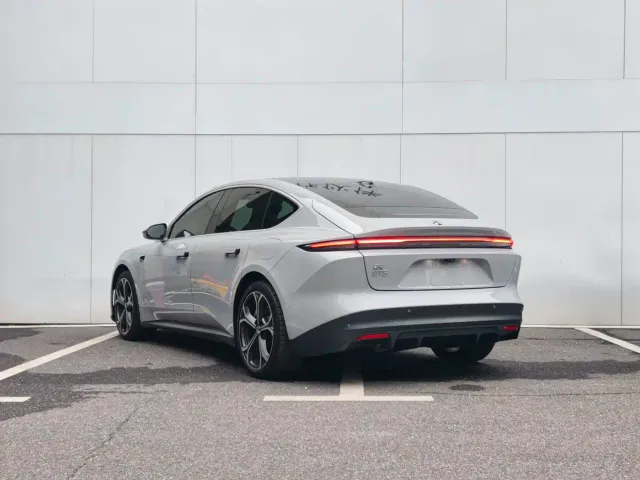 NIO NIO ET5 2022 75kWh — Фото автомобиля 6
