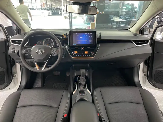 Toyota Corolla — Фото автомобиля 8