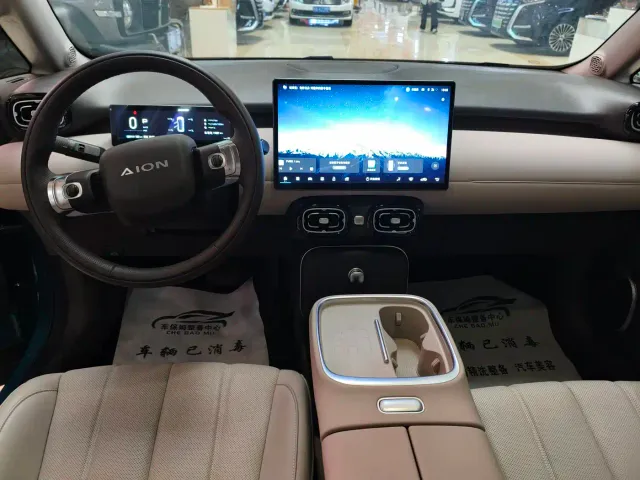 GAC Aion UT — Фото автомобиля 4