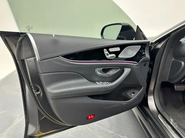 Nio ES8 — Фото автомобиля 15
