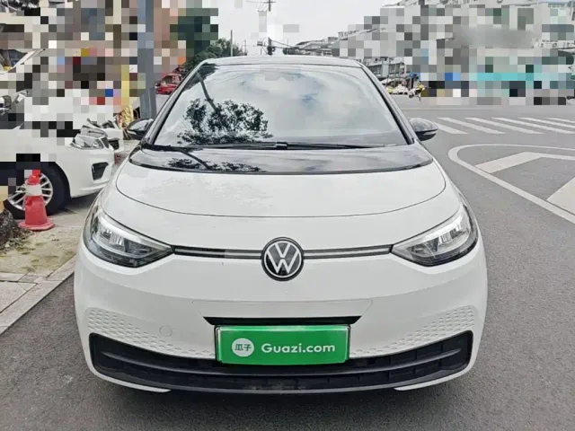 Volkswagen ID.3 — Фото автомобиля 2