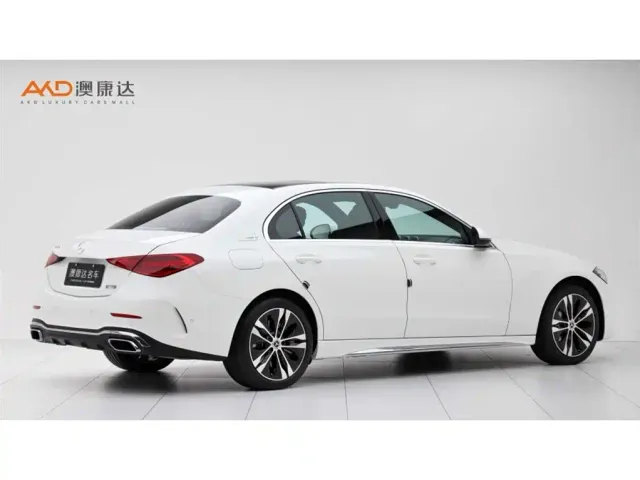Mercedes-Benz C-Class — Фото автомобиля 3