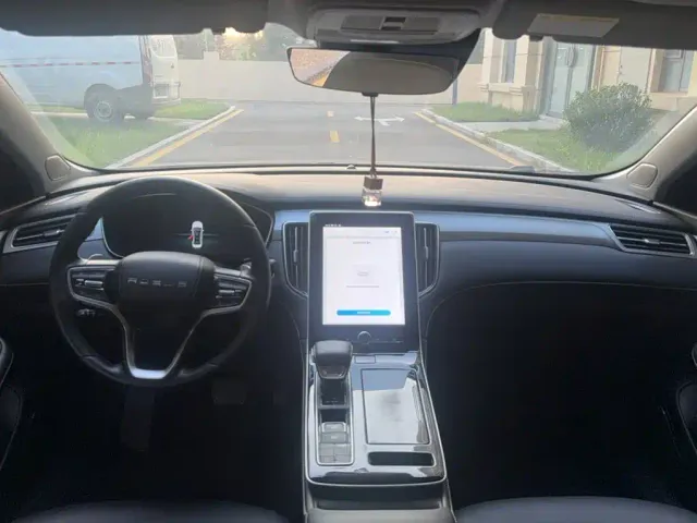 Roewe i6 MAX — Фото автомобиля 5
