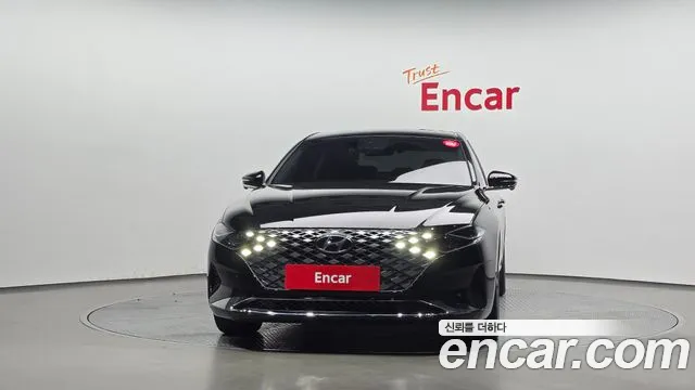 Hyundai Grandeur New — Фото автомобиля 3
