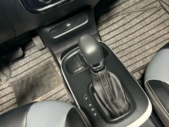 Roewe Clever — Фото автомобиля 15