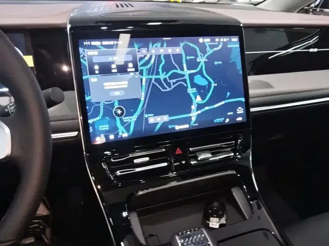 GAC Trumpchi M8 — Фото автомобиля 12