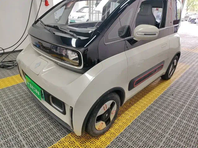 Фотография автомобиля — Baojun KiWi EV
