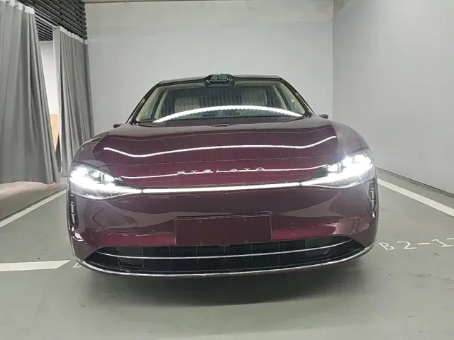 Stelato S9 — Фото автомобиля 2
